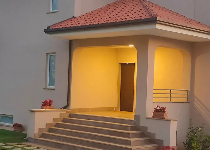 Villa Lauro Luxury B&B